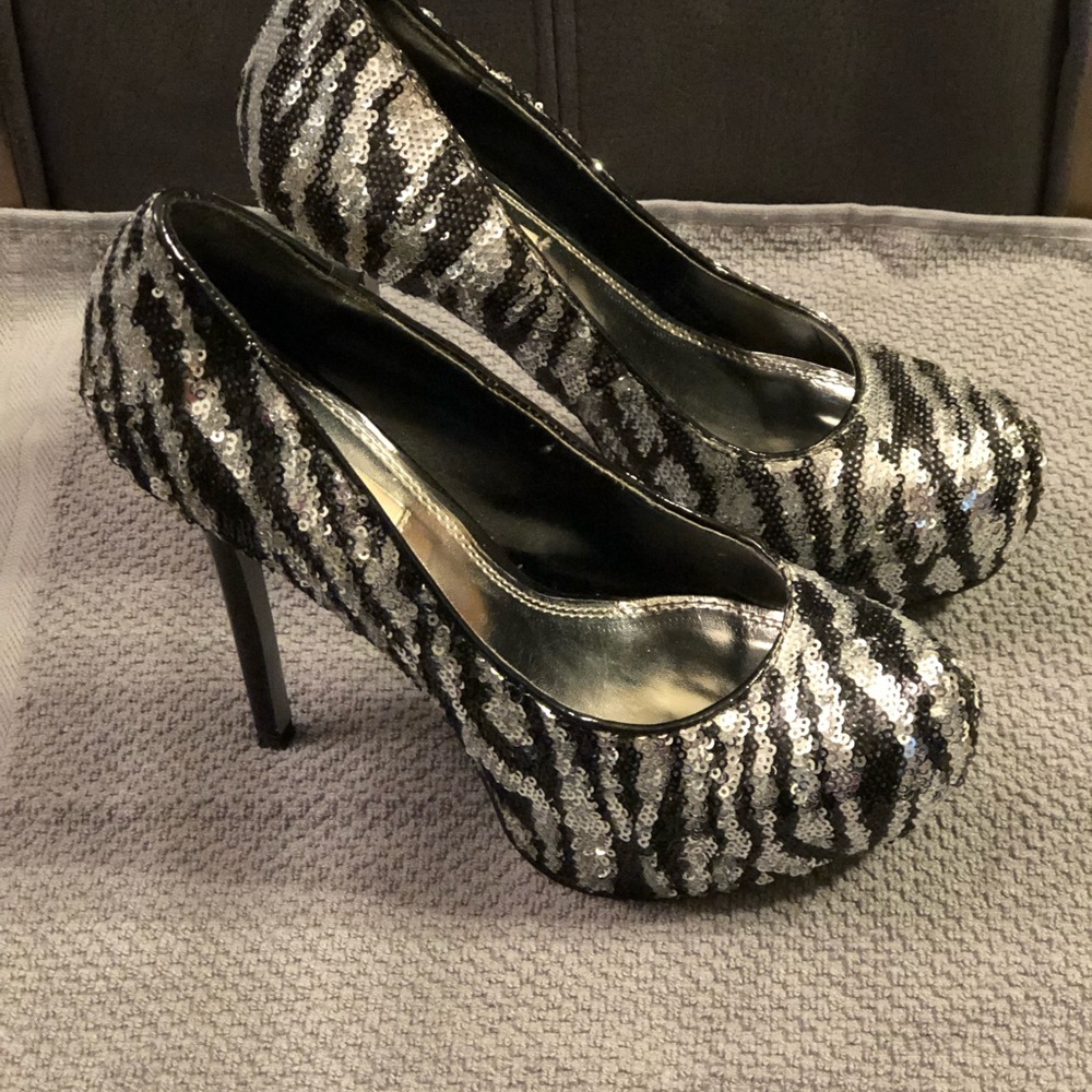 Steve Madden - Picture 4 of 4